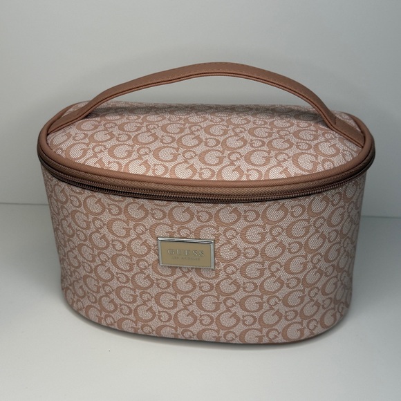 New Guess Pink Large Cosmetic Bag Vanity Case Pouch Travel Bag - Picture 2 of 9